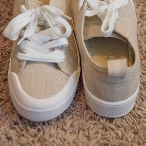 Girls 5.5 Back to School Shoes Madden Girl Khaki